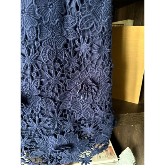 Lilly Pulitzer Marta Dress In Navy Floral Lace Size 4 - Picture 4 of 7
